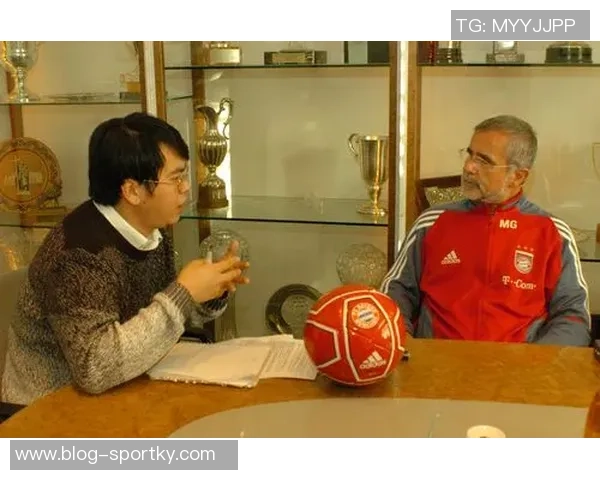 拜仁女足荣获巴伐利亚体育大使称号赞扬其在体育与社会的杰出贡献